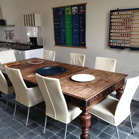 De Oude School Apartment Vise