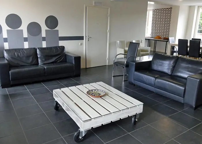 De Oude School شقة